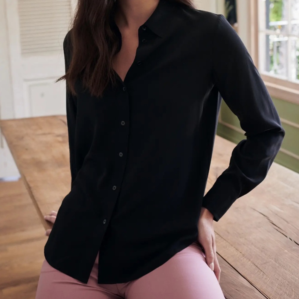 Black Quince washable silk button down shirt small, notch collar